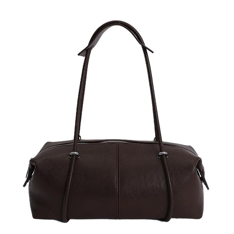 Ada Pillow Boston Bag in coffee – product shot
