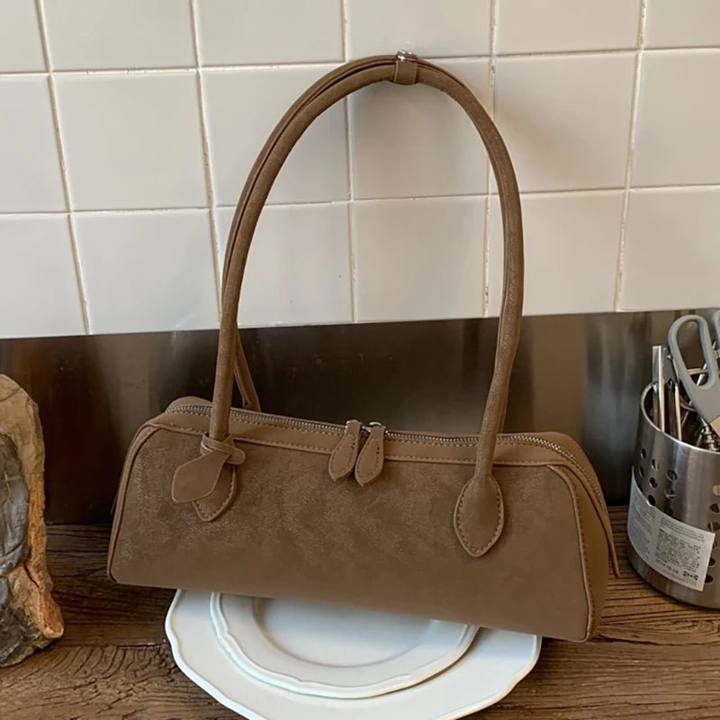 Sac baguette en suède Adora