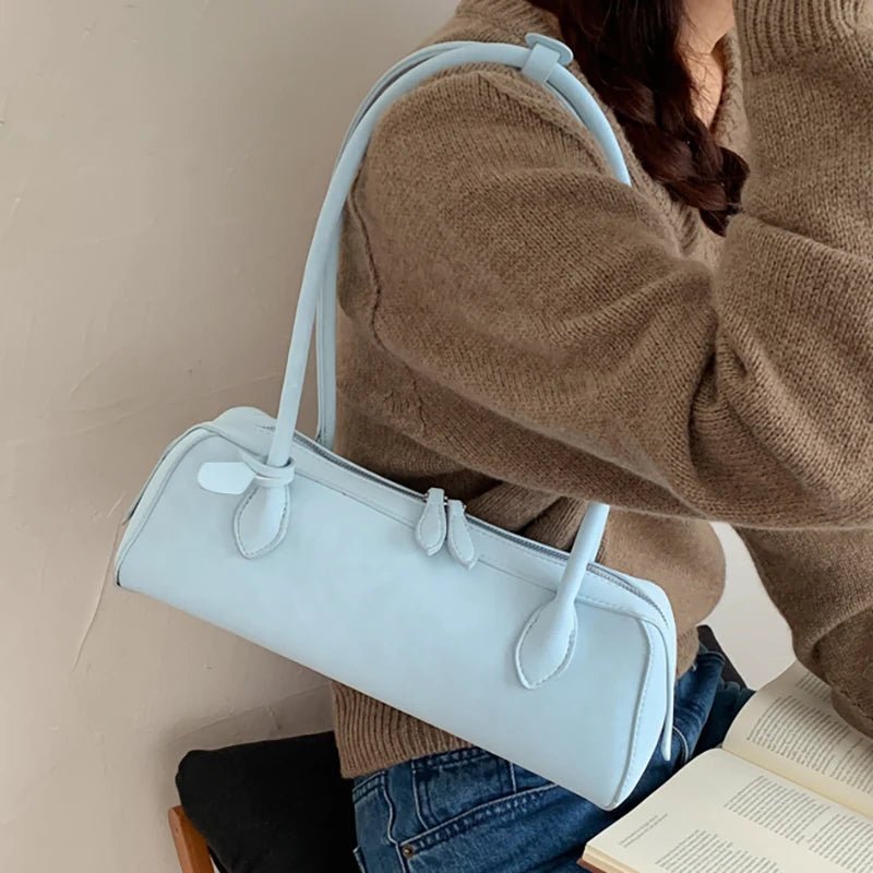 Sac baguette en suède Adora