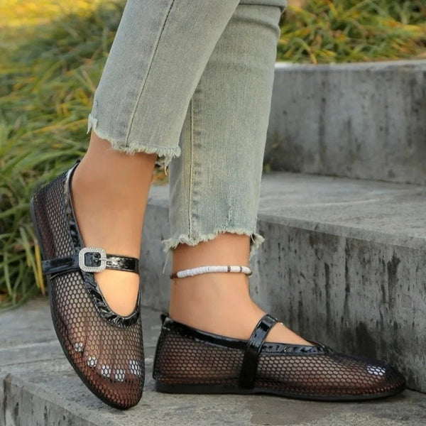 Alice Round-Toe Ballet Flats