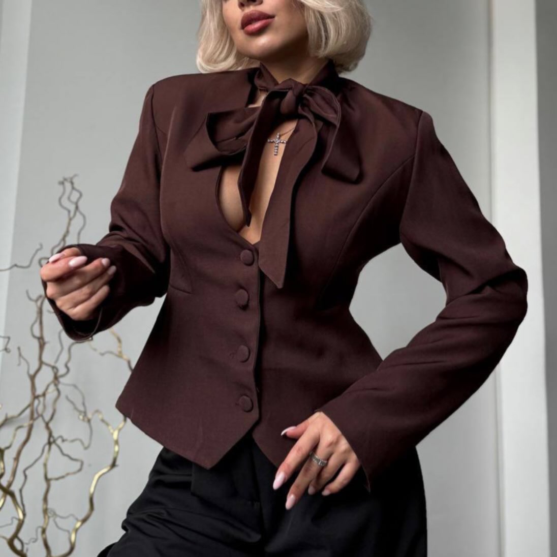 Angie blazer med snøredetaljer
