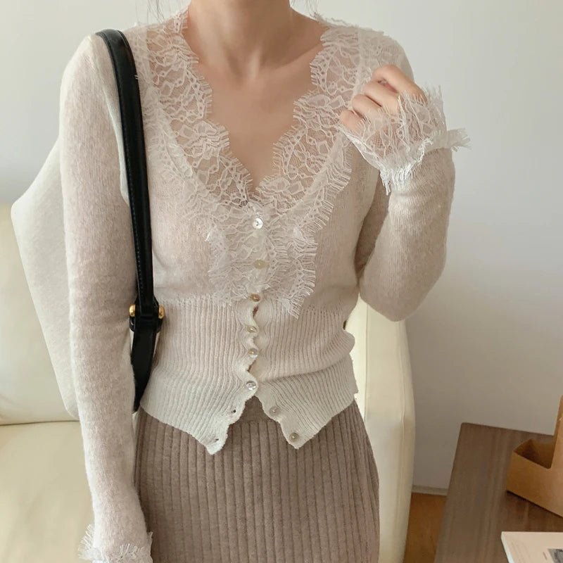 Aurelie strikket cardigan med blonder