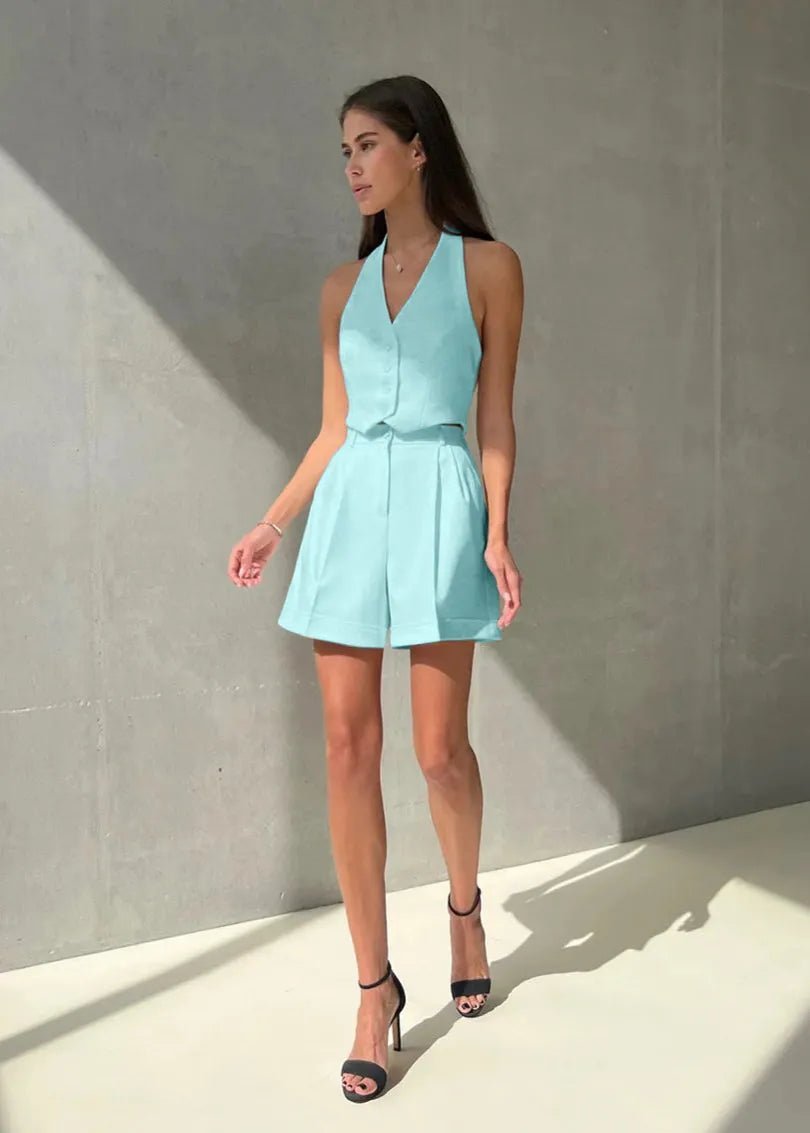 Bianca skräddad halterneckväst och shorts-set