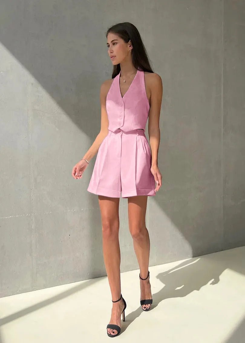 Bianca skräddad halterneckväst och shorts-set