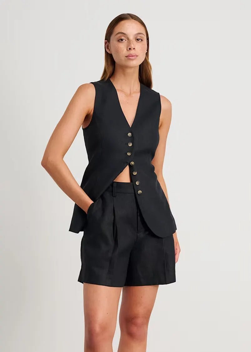 Ensemble Bianca composé d’un gilet structuré et d’un short