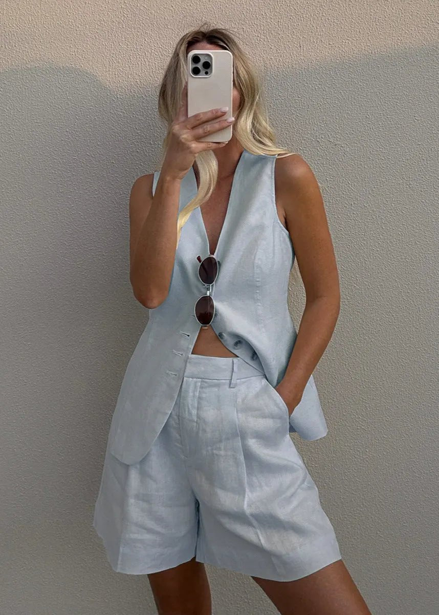 Ensemble Bianca composé d’un gilet structuré et d’un short
