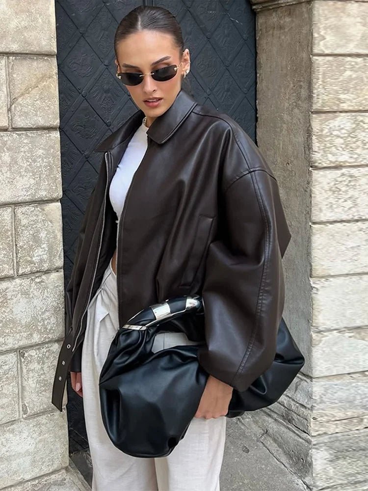 Carine skinnjacka i motorcykelstil