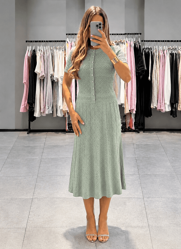Vestido midi de malha com botões até meio Celeste
