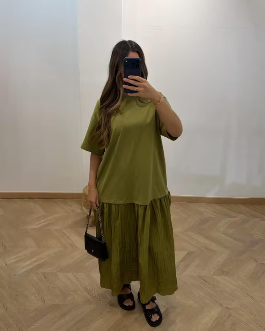 Vestido midi Celeste plissado com patchwork