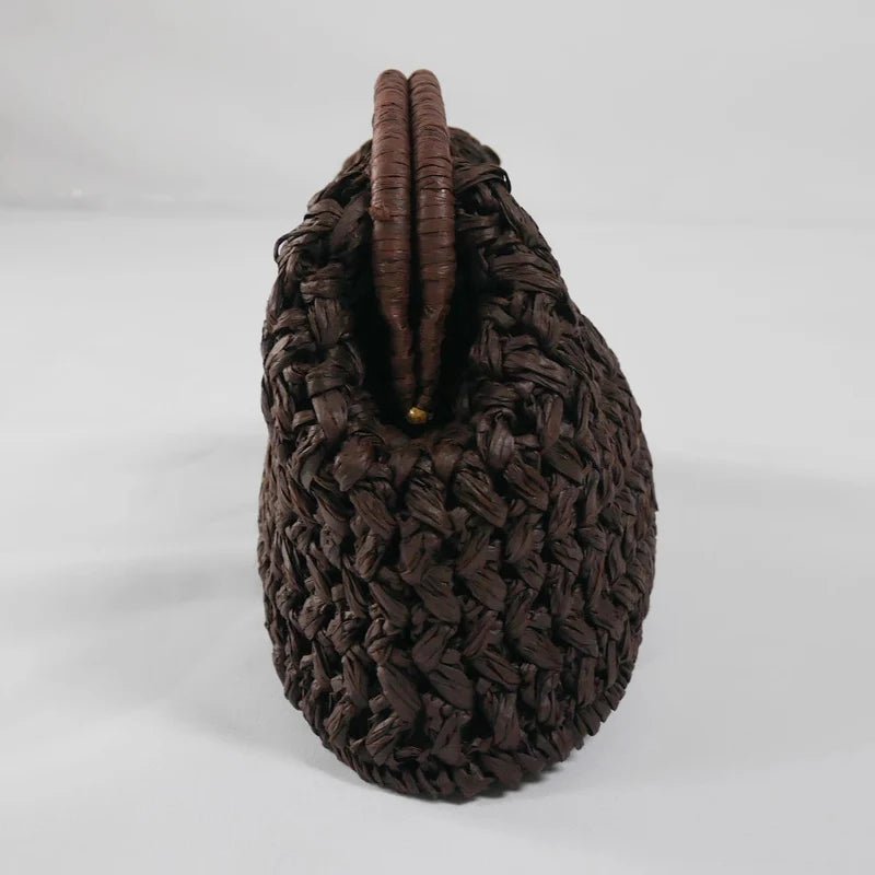 Celeste vevd stråclutch i skjellform