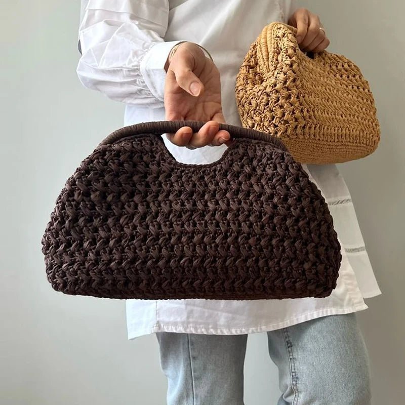 Celeste vevd stråclutch i skjellform