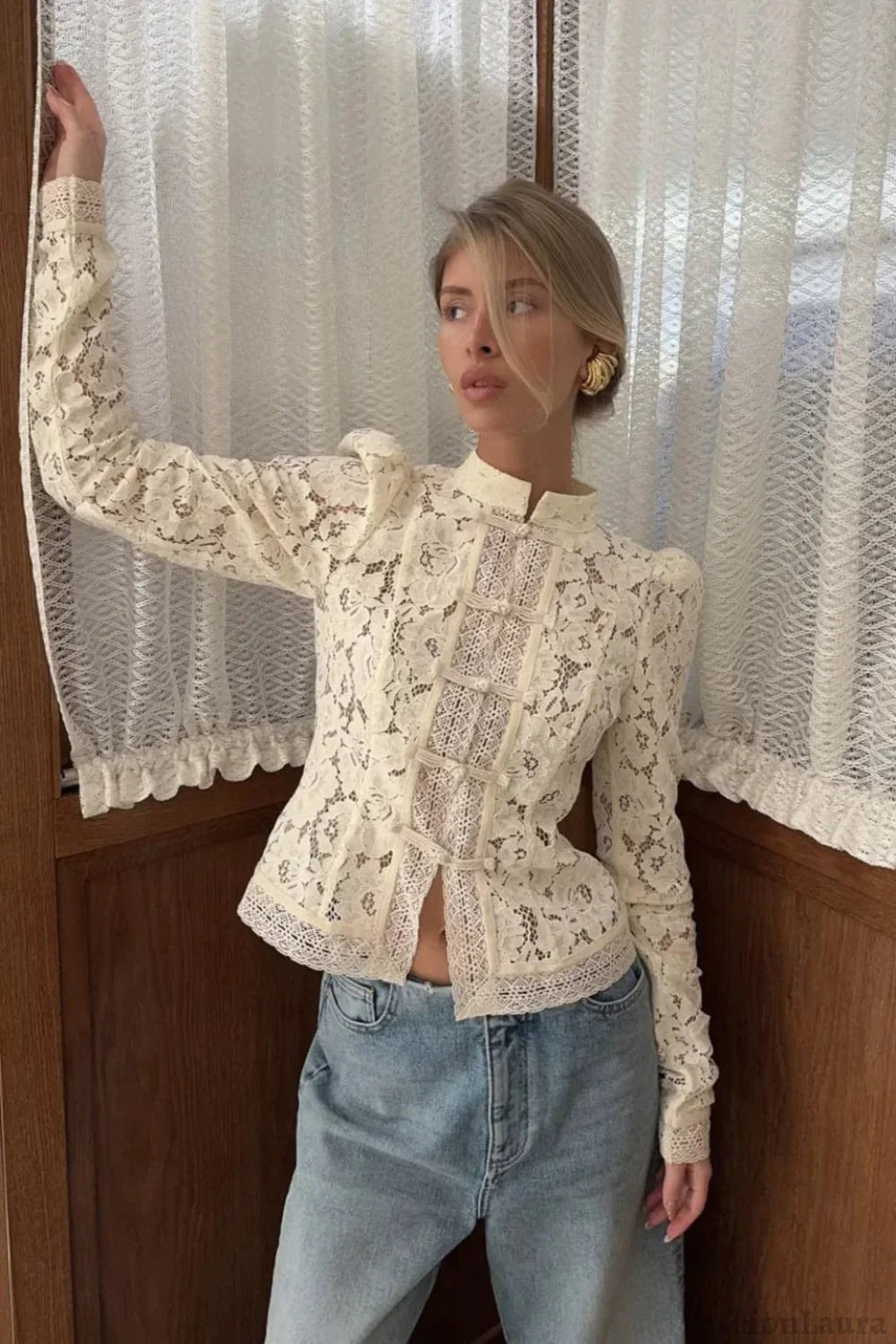 Claire elegant blondetopp