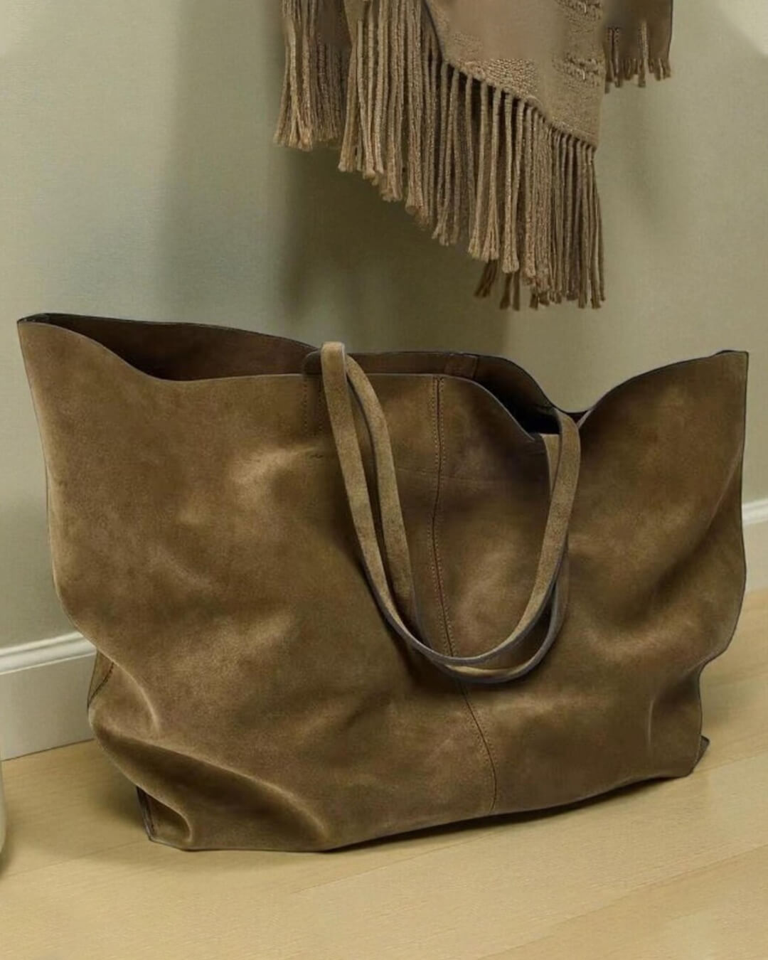 Cynthia großer Wildleder-Shopper