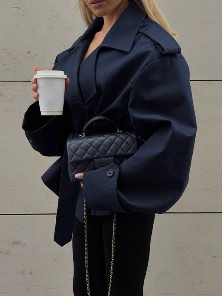 Dorothy korte trenchcoat met vetersluiting