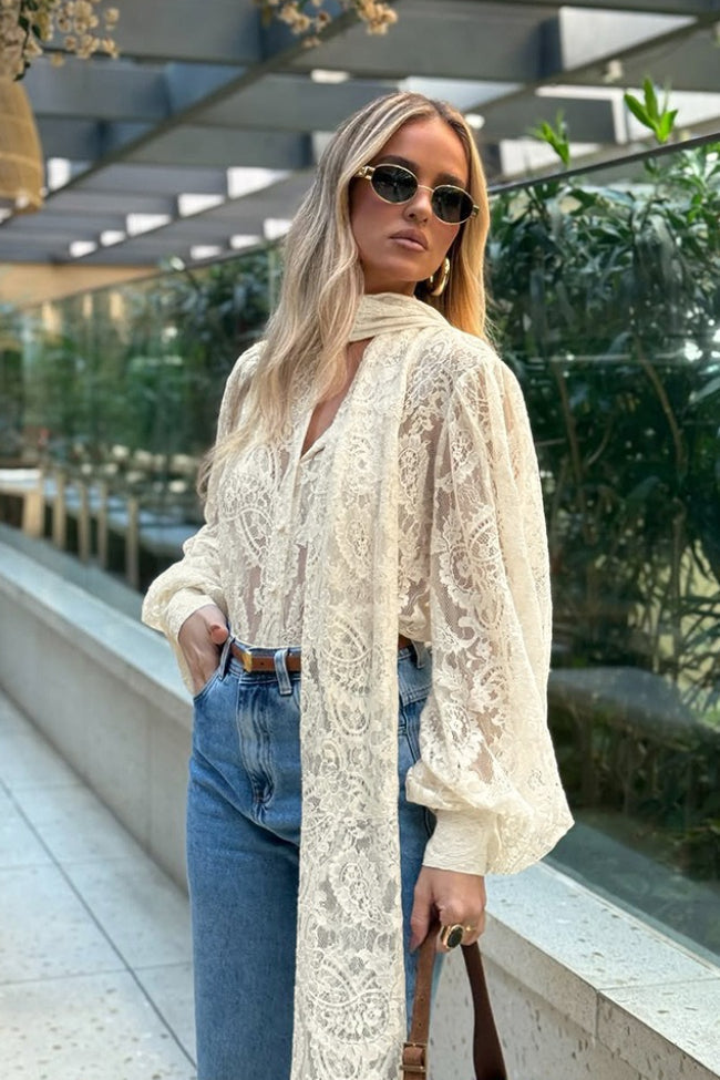 Dunja transparante kanten blouse met strik