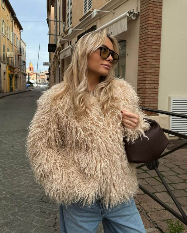 Elsie Cappotto corto e soffice in ecopelliccia