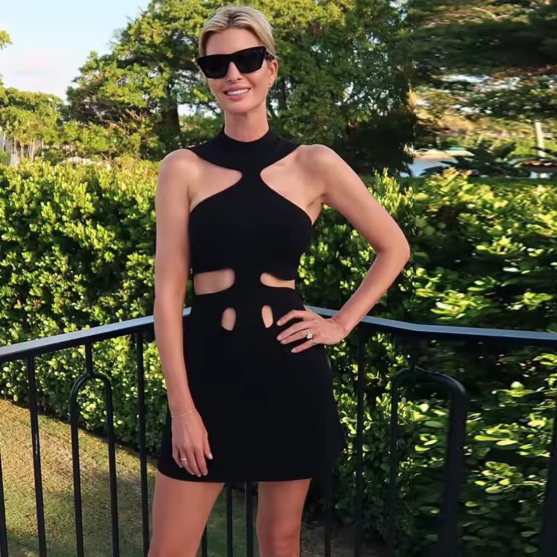 Gisele minikjole med bare skuldre og halterneck