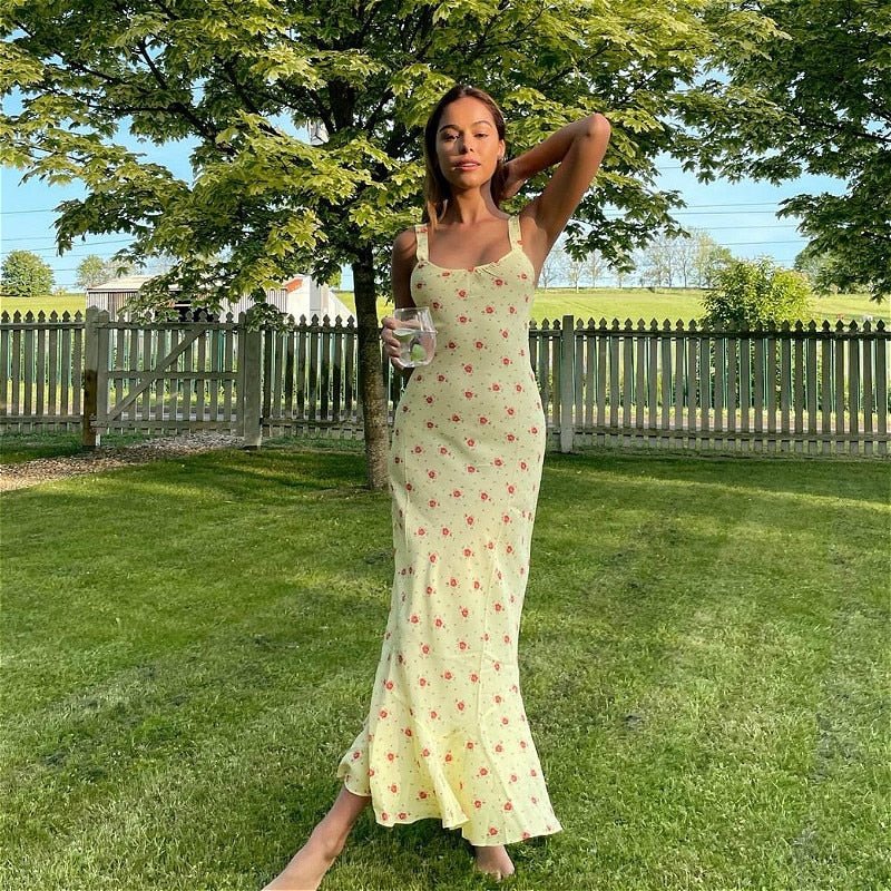 Vestido floral acampanado con volantes Iris