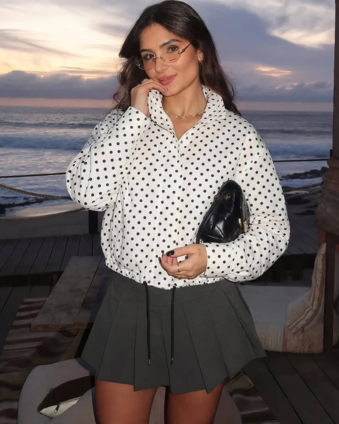 Casaco Janelle com gola subida e cordão ajustável