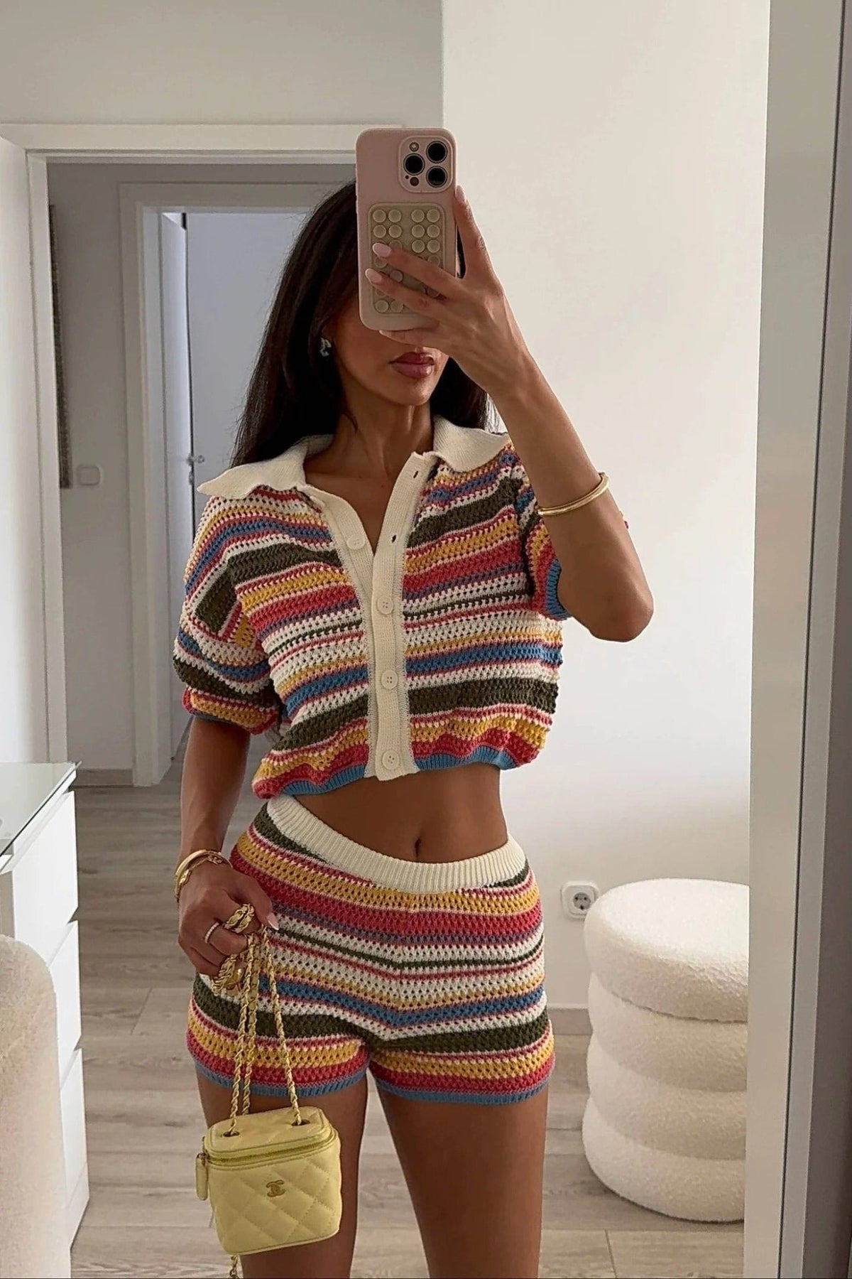 Conjunto Jasmin de camisola curta de croché e calções