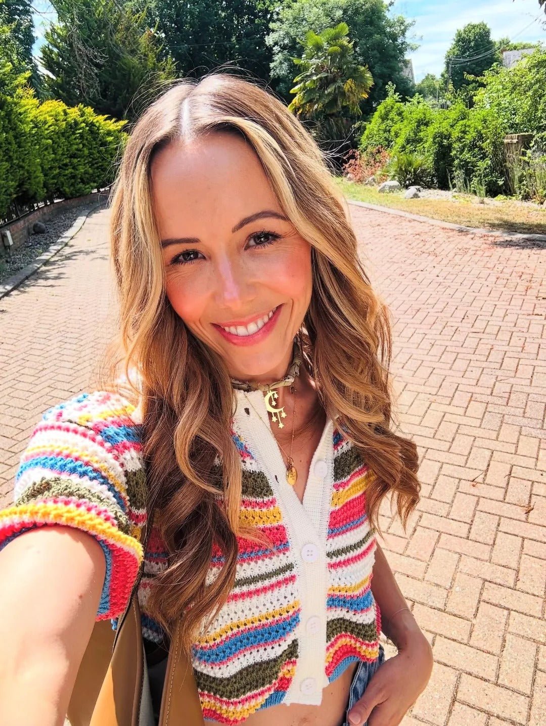 Conjunto Jasmin de camisola curta de croché e calções