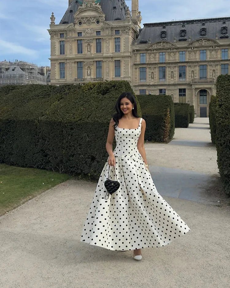 Jasmine midikjole med prikker