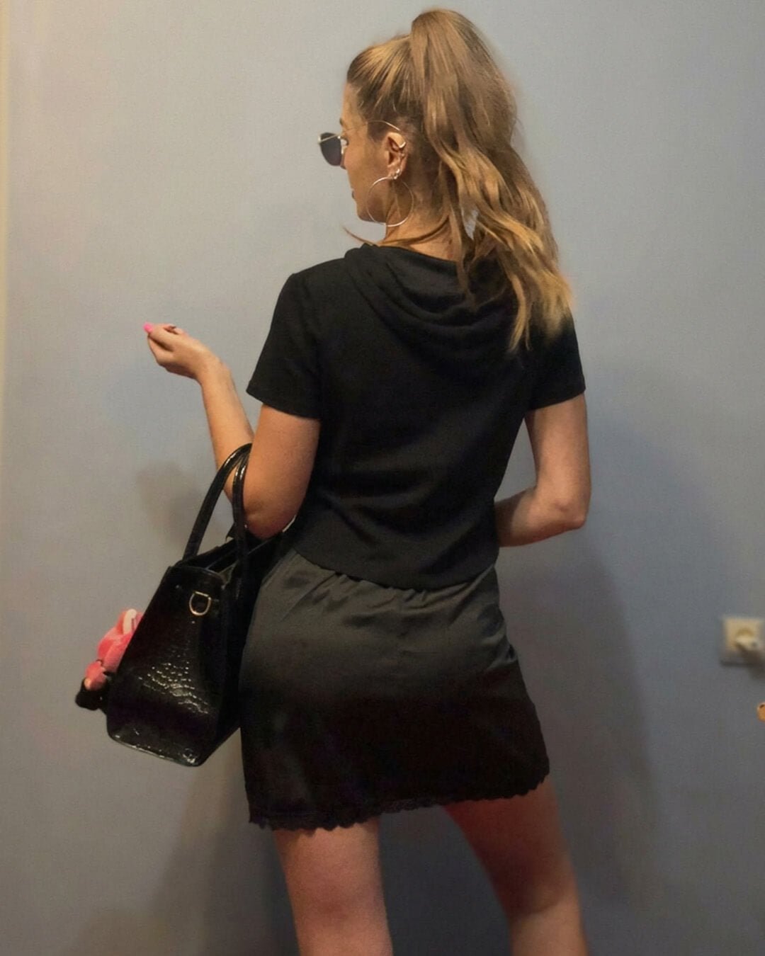 Satin-Minirock mit Spitzenbesatz Johana