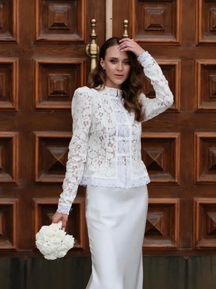 Blusa de renda com mangas balão Katalina