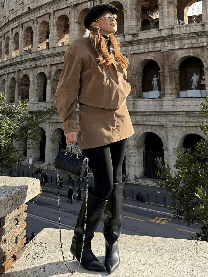 Lara Set aus Cropped-Mantel aus Veloursleder und Minirock