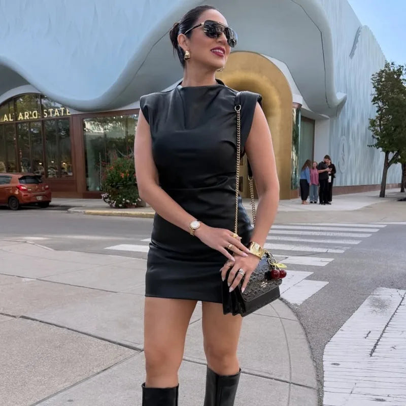 Vestido mini efecto piel sin mangas Vita
