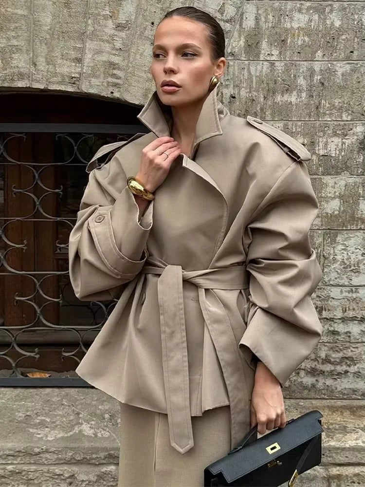 Leizel Jacke mit Schnürung und Stehkragen