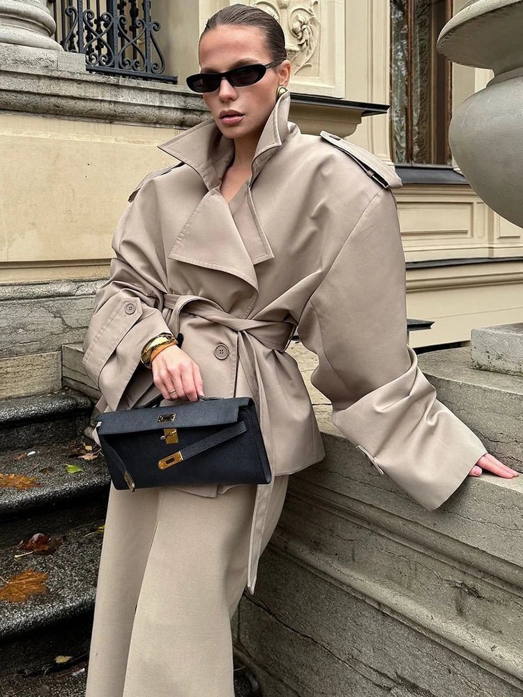 Leizel Jacke mit Schnürung und Stehkragen