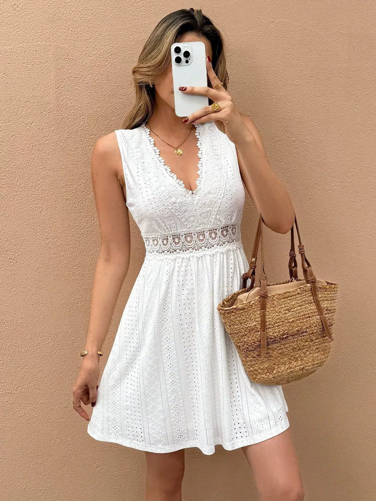 Vestido mini Lily em jacquard com aplicações de renda