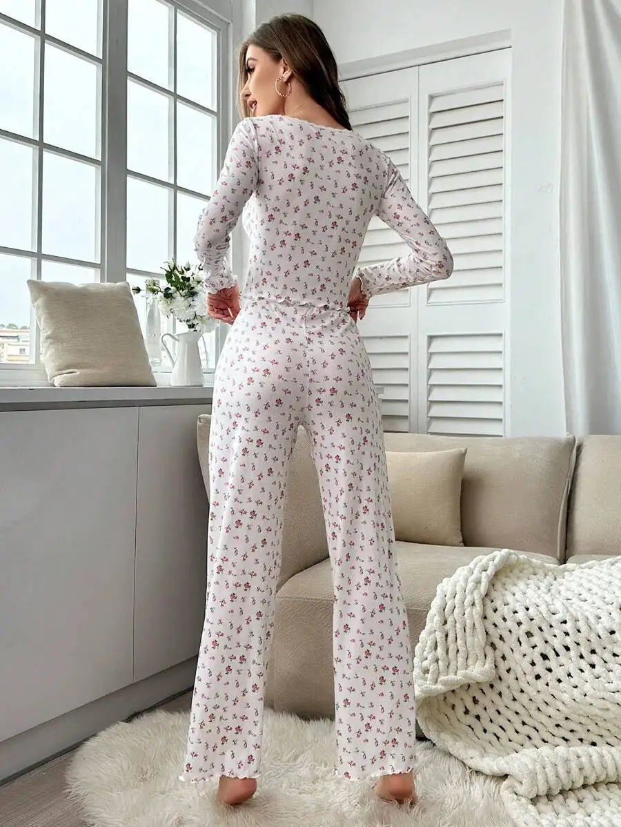Geblümtes Pyjama-Set mit langen Ärmeln
