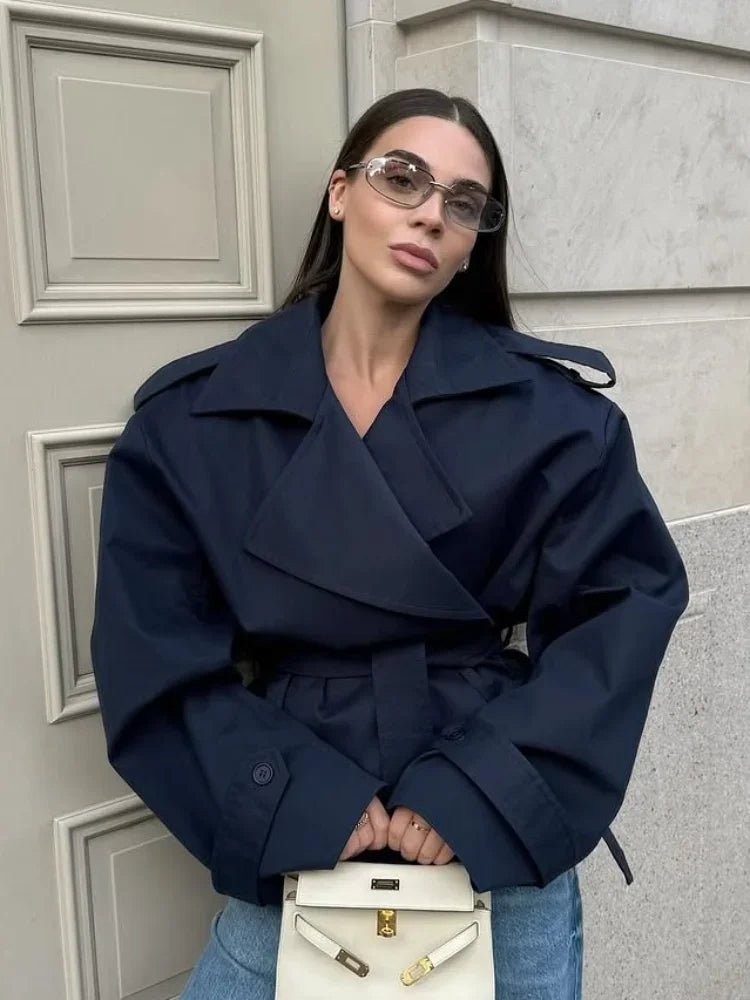 Molly cropped trenchcoat met riem