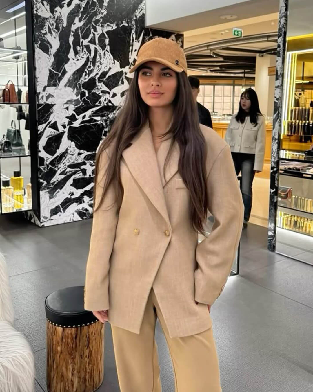 Myrna getailleerde blazer met reverskraag
