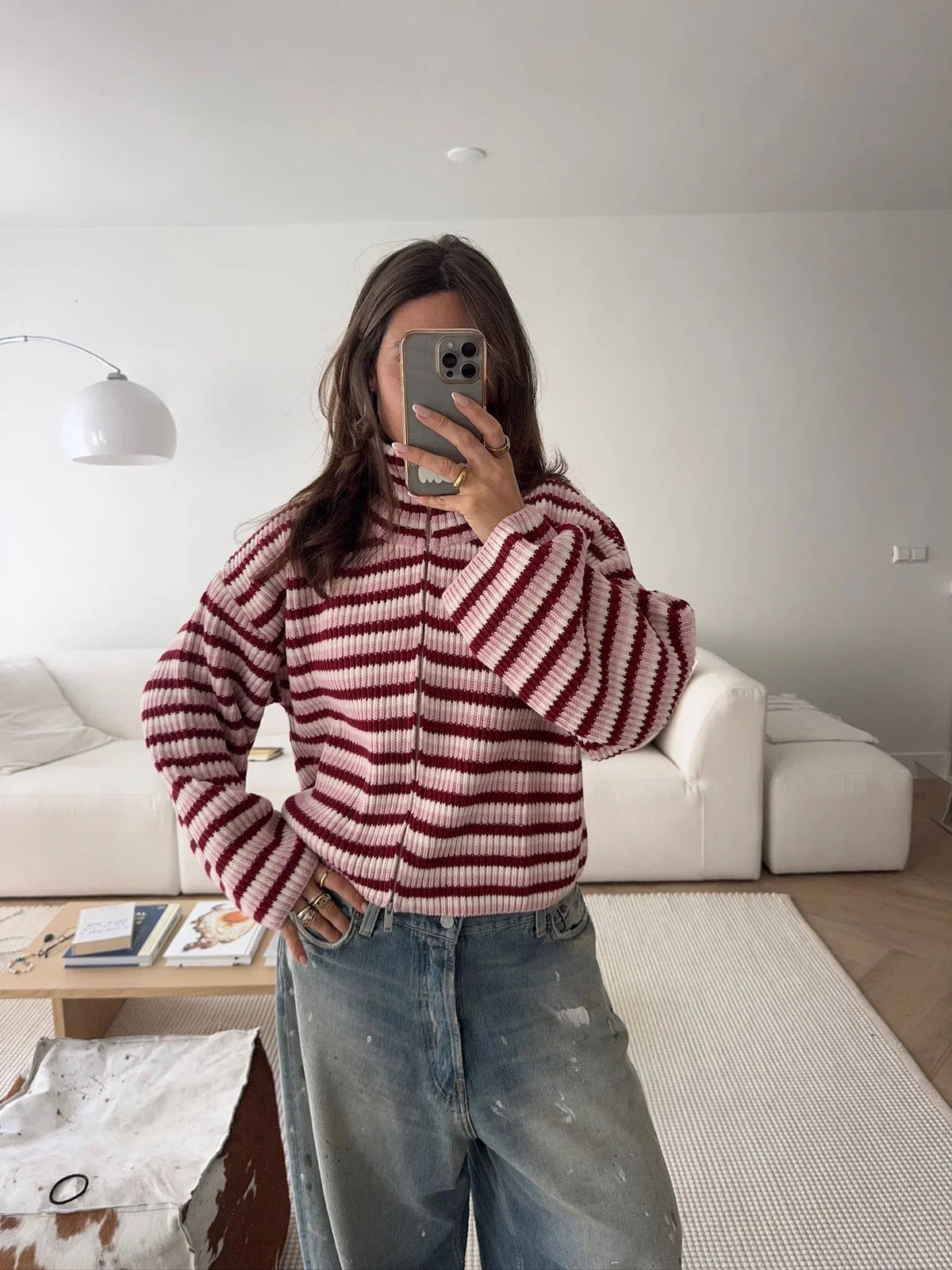 Oversized ριγέ πλεκτό πουλόβερ Nora με φερμουάρ