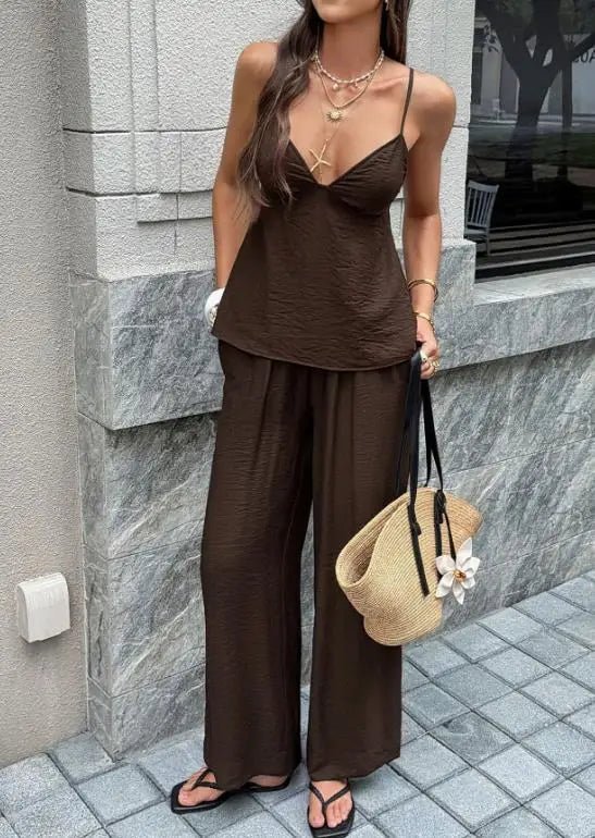 Odette set med camisole med djup V-ringning och byxor med vida ben