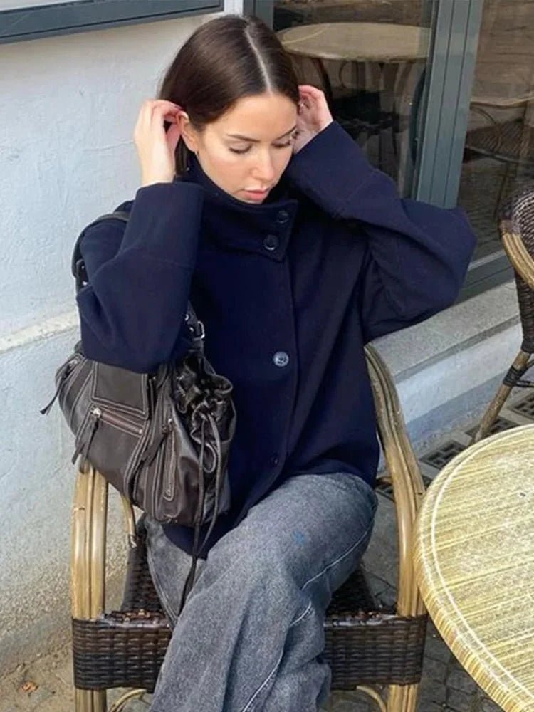 Casaco elegante Rosalia com gola subida