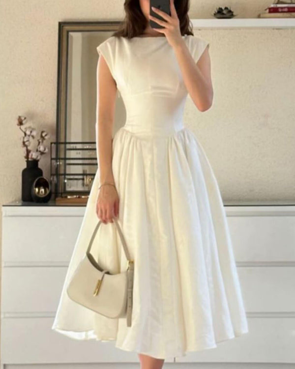 Vestido midi Rosalind sem mangas com recortes
