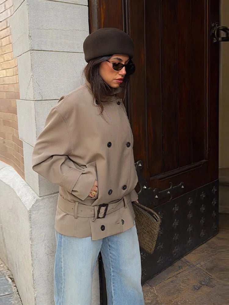 Kurzer Trenchcoat Saddie mit Gürtel