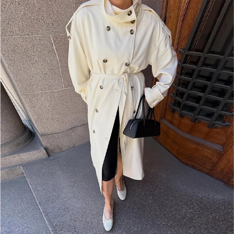 Trenchcoat Sarah mit hohem Kragen und Gürtel