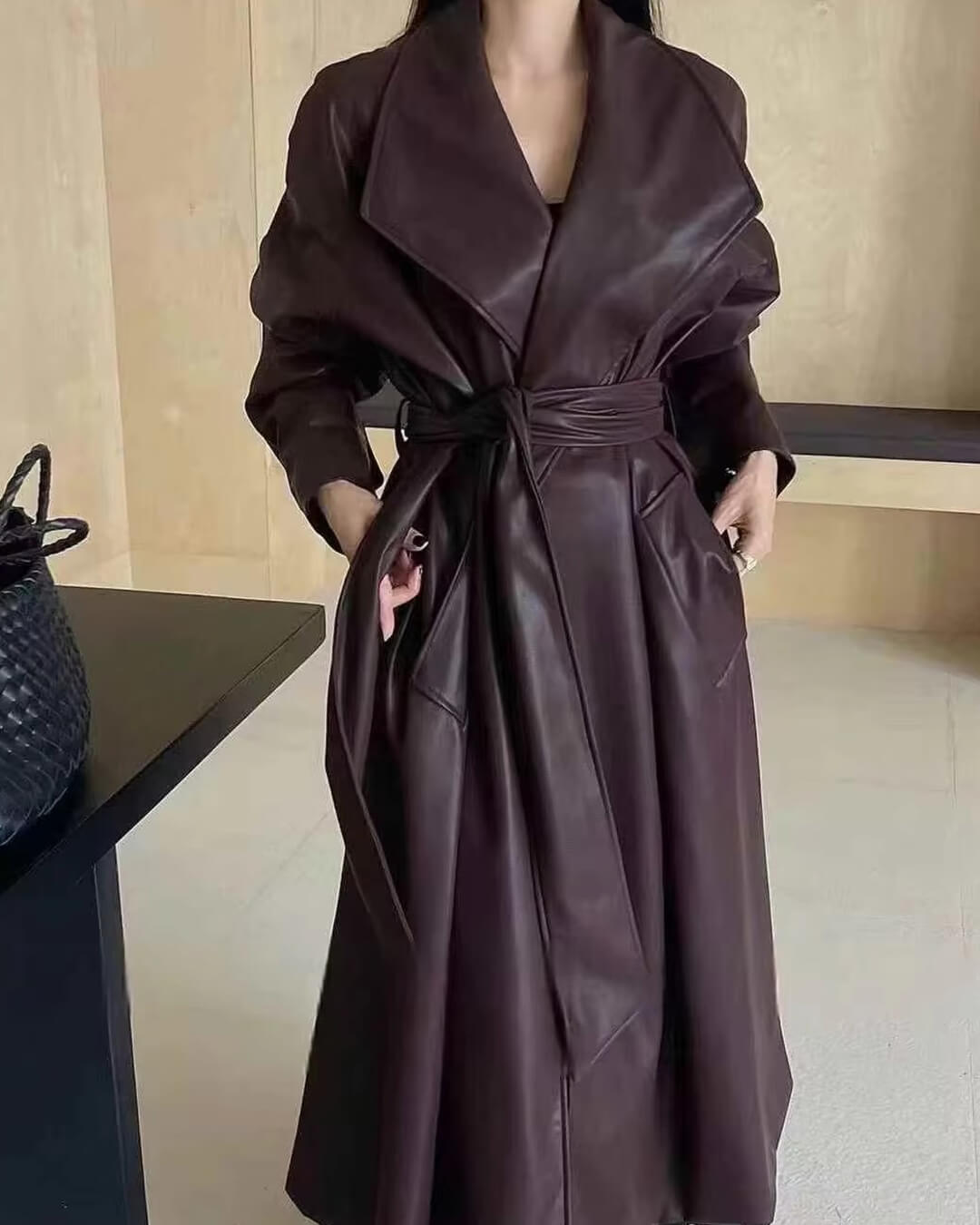 Shiela lange trenchcoat van imitatieleer