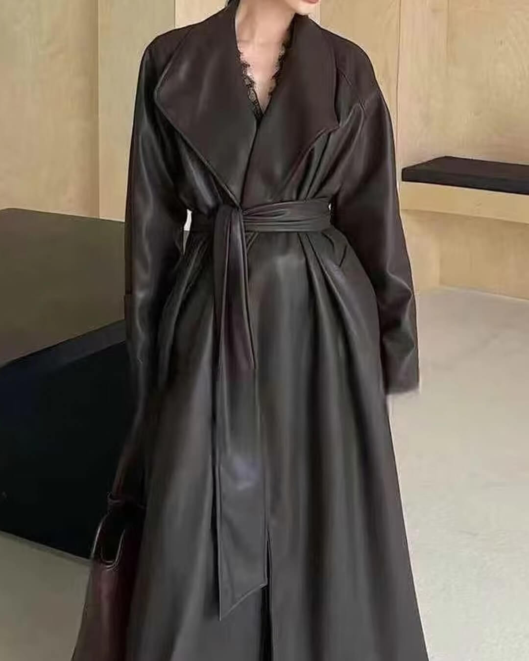 Shiela lange trenchcoat van imitatieleer