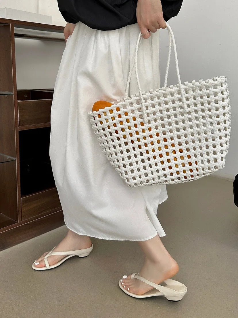 Zapatilla plana con puntera de clip Sophia