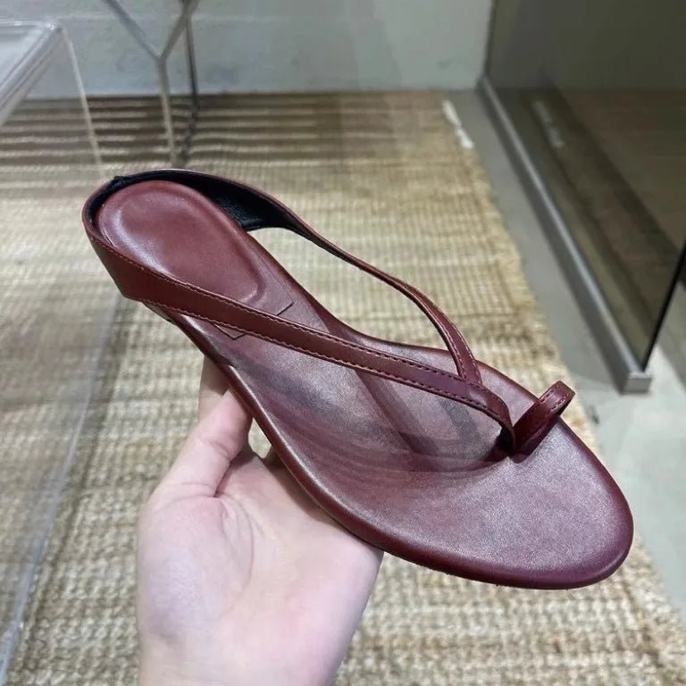 Zapatilla plana con puntera de clip Sophia