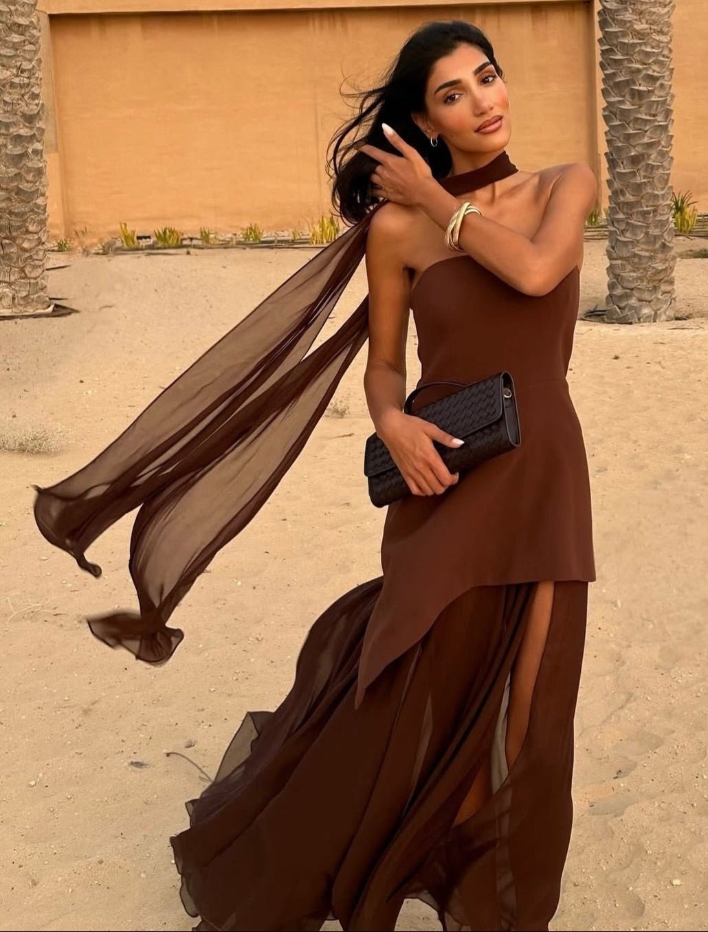 Sophia Trägerloses Mesh-Maxikleid mit Schal