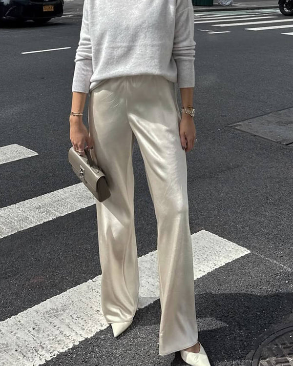Wendy Satinhose mit weitem Bein
