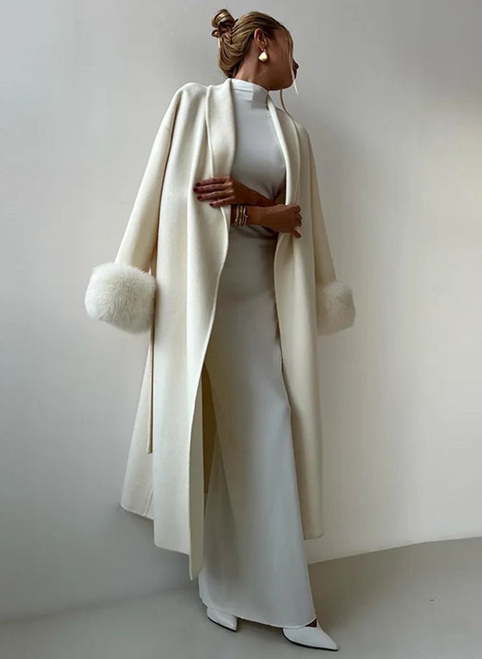 Manteau portefeuille en laine avec poignets en fourrure de renard