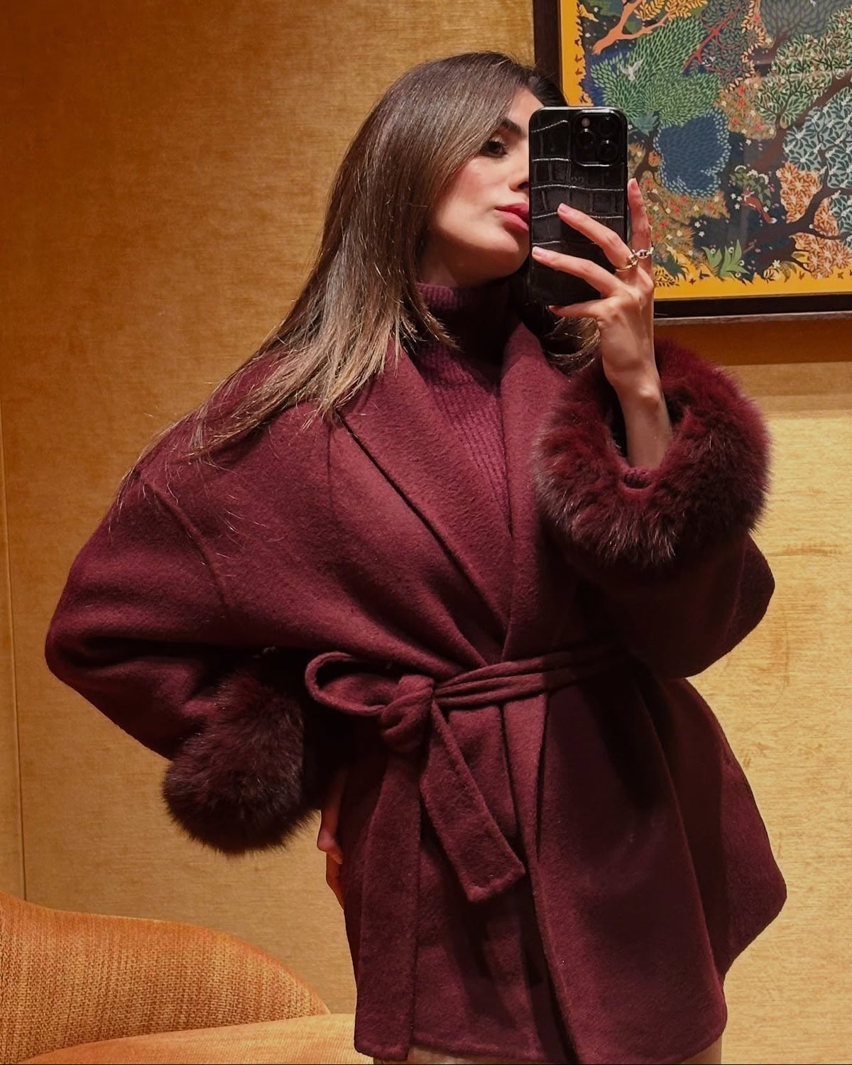 Manteau portefeuille en laine avec poignets en fourrure de renard